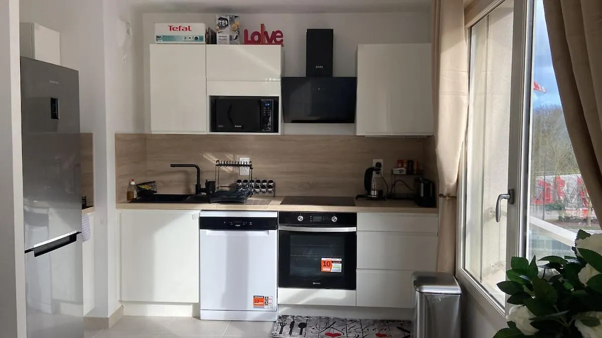 Linaland - Charming Apartment Near Paris Chatenay-Malabry 0*,